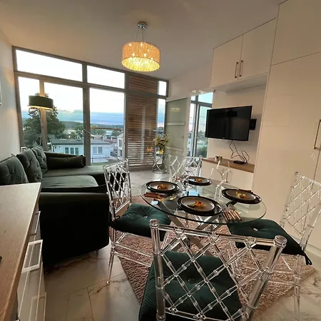Turystyczny Z Widokiem Na Jezioro Appartement Charzykowy