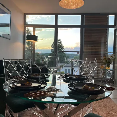 Turystyczny Z Widokiem Na Jezioro * Charzykowy