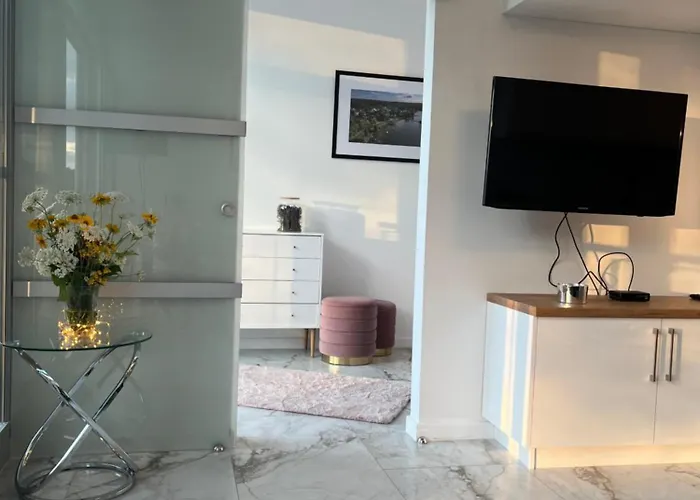 Turystyczny Z Widokiem Na Jezioro Apartman *